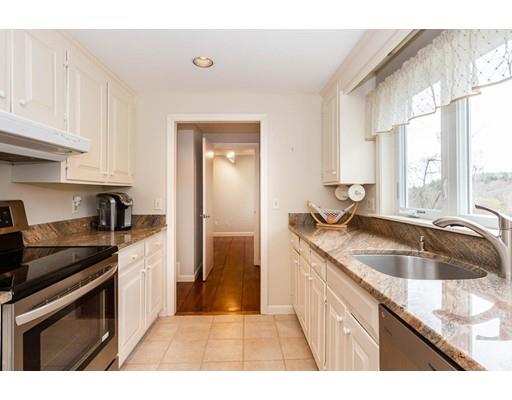 22 Andrews Road Topsfield, MA 01983 - Photo 10 of 25 Gallery Image 10