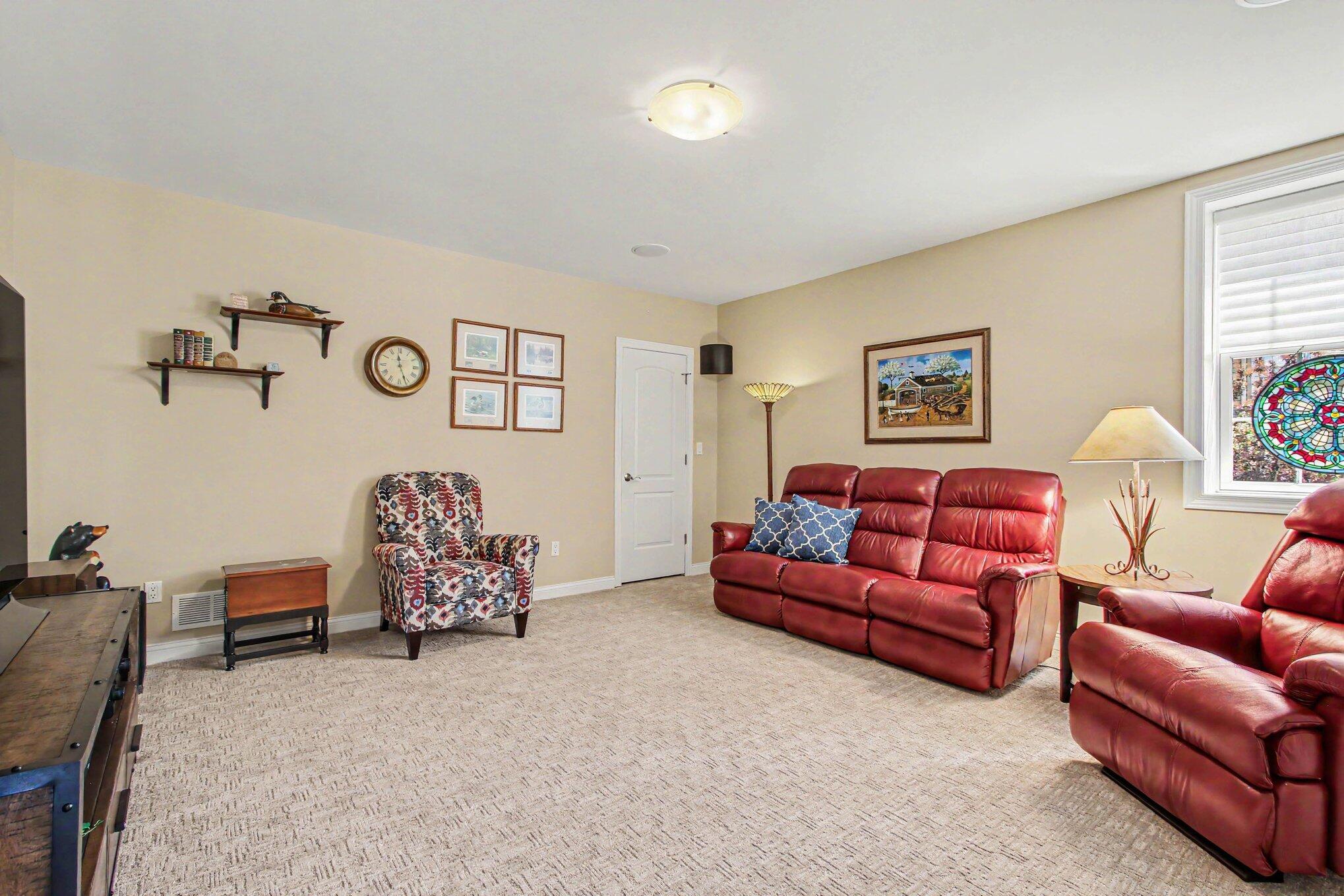 1095 Allison Street Crown Point, IN 46307 - Photo 26 of 53 2038x1359