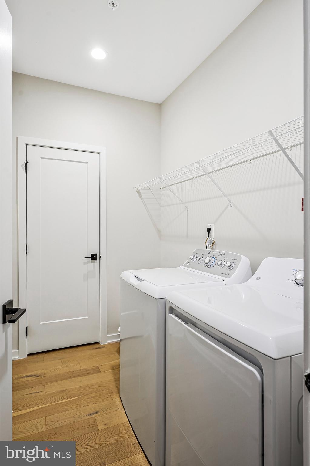 11716 Paysons Way Reston, VA 20191 - Photo 19 of 34 a utility room with dryer and washer