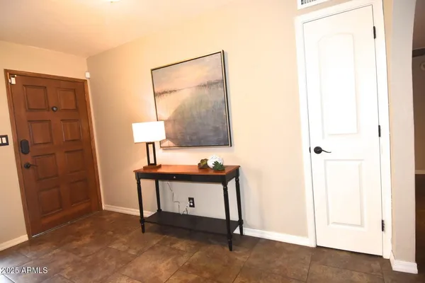 $3,500 | 10008 North 33rd Place, Phoenix, AZ 85028