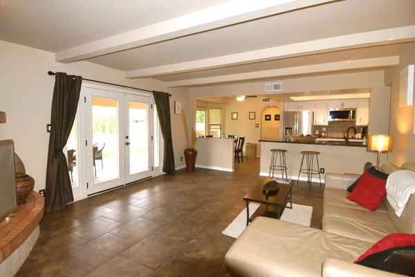 $3,500 | 10008 North 33rd Place, Phoenix, AZ 85028