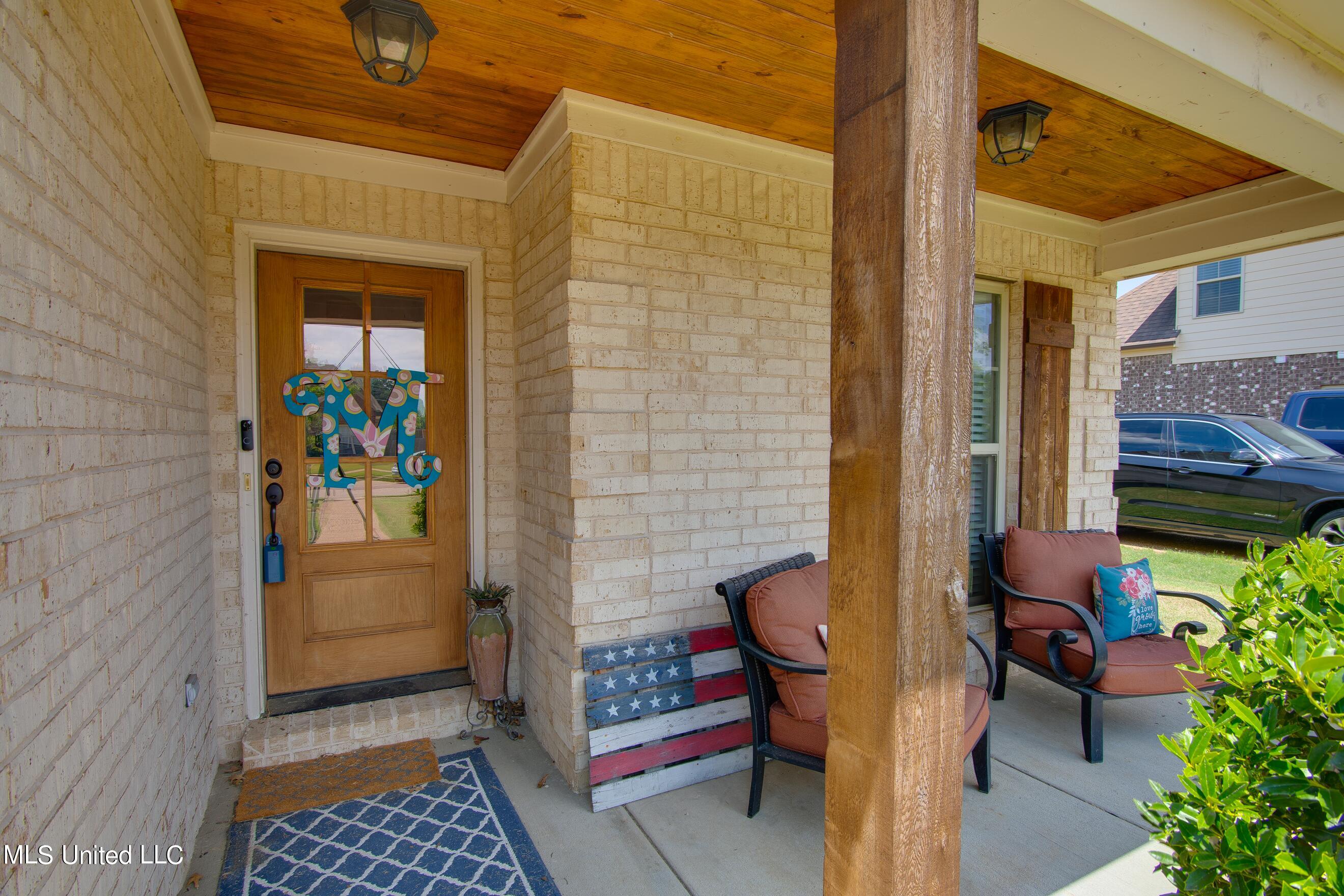 4670 Riva Ridge Drive Olive Branch, MS 38654 - Photo 3 of 20 Front Porch