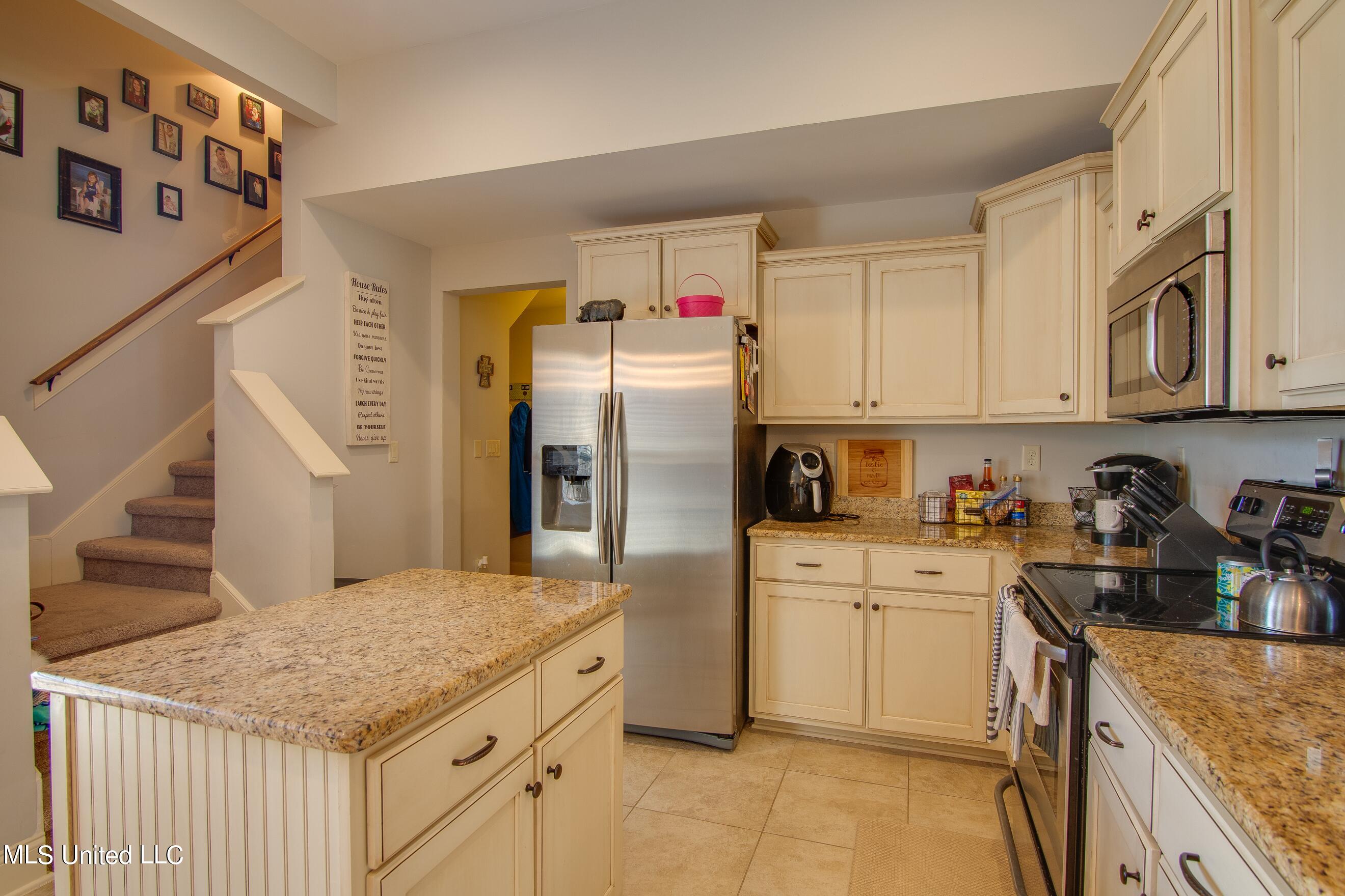 4670 Riva Ridge Drive Olive Branch, MS 38654 - Photo 7 of 20 Kitchen