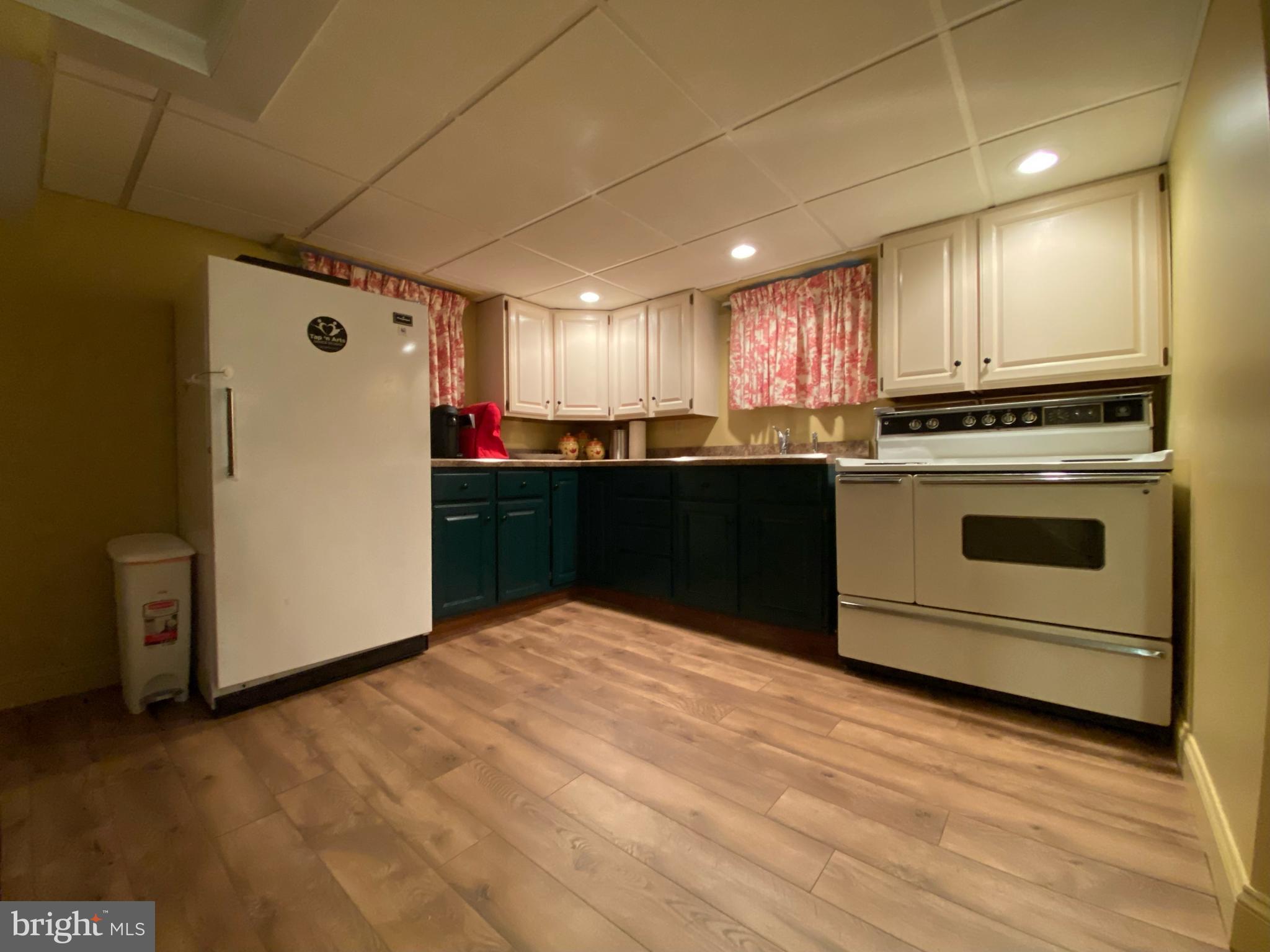 32 Runyon Road Hummelstown, PA 17036 - Photo 17 of 25 Basement Kitchen