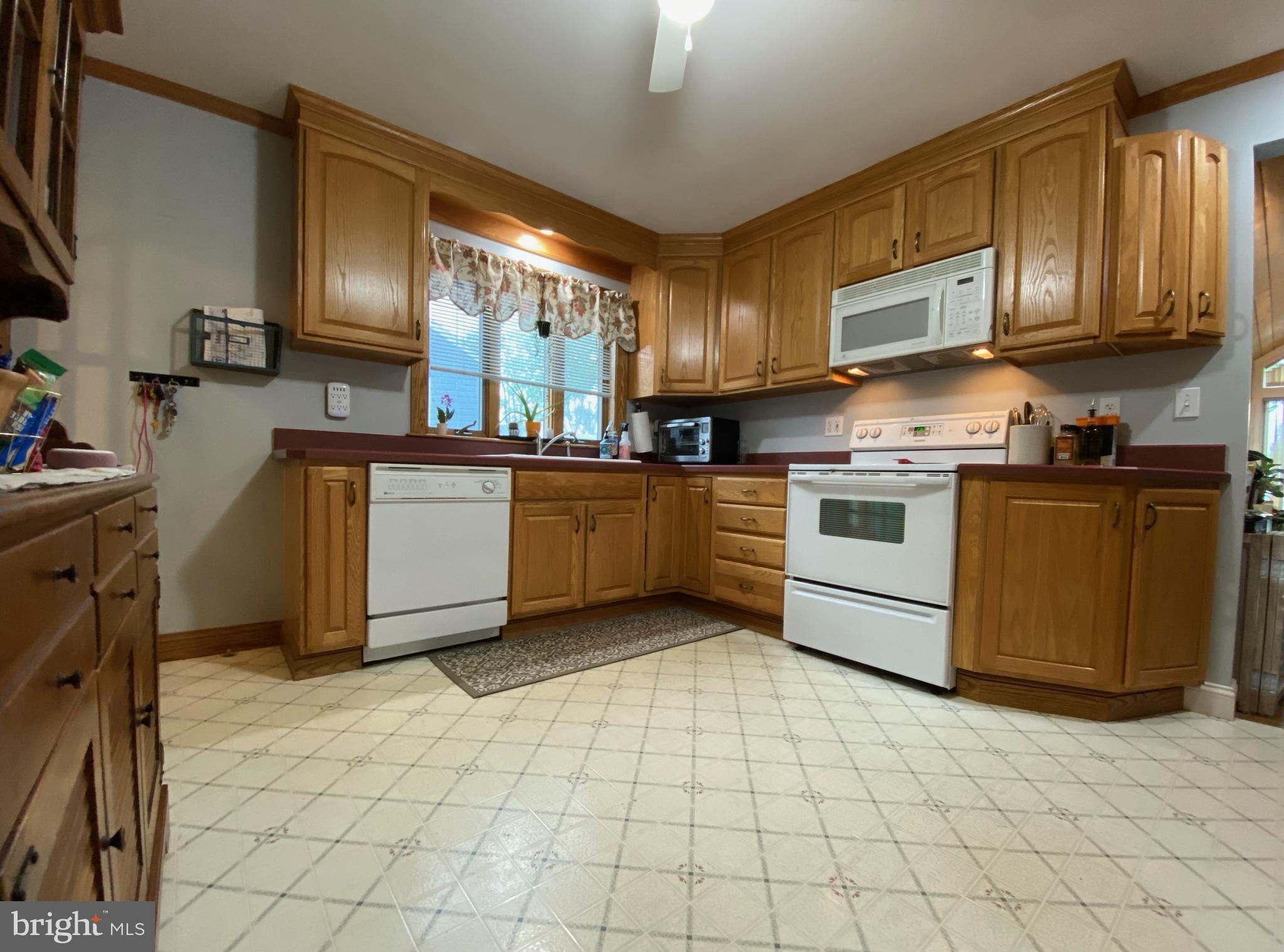 32 Runyon Road Hummelstown, PA 17036 - Photo 8 of 25 Kitchen