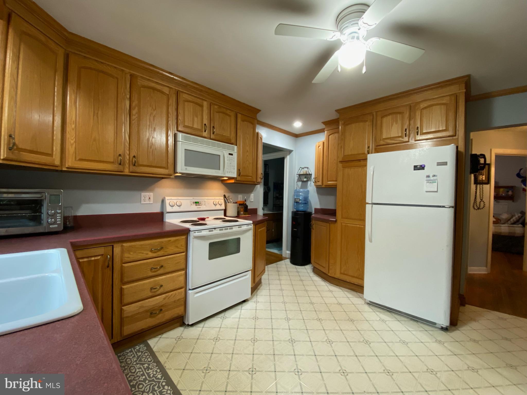 32 Runyon Road Hummelstown, PA 17036 - Photo 9 of 25 Kitchen entering from Carport