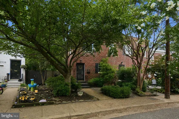 $4,000 | 2940 Sycamore Street, Alexandria, VA 22305