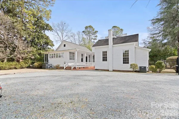 $599,000 | 310 Kershaw Street, Cheraw, SC 29520