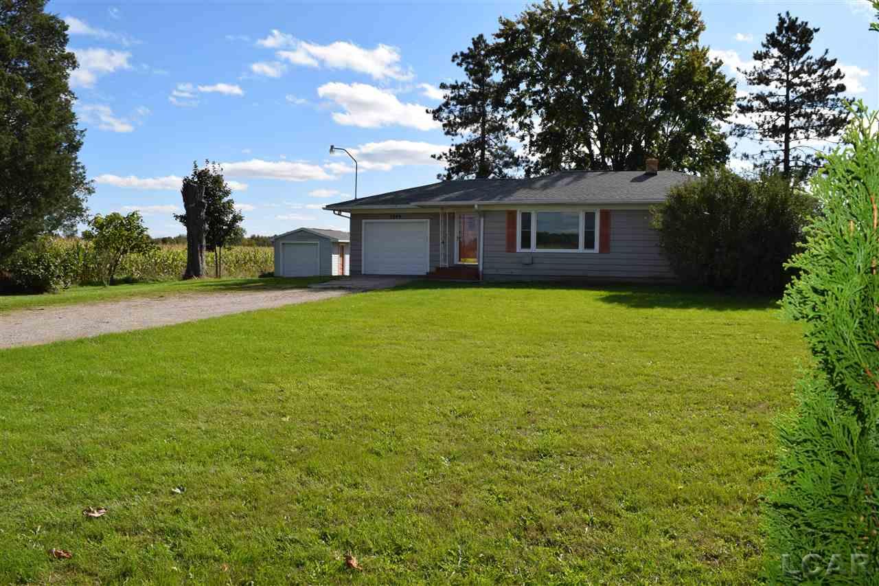 3649 West Beecher Road Adrian, MI 49221 - Photo 8 of 26 31397639-7.JPG