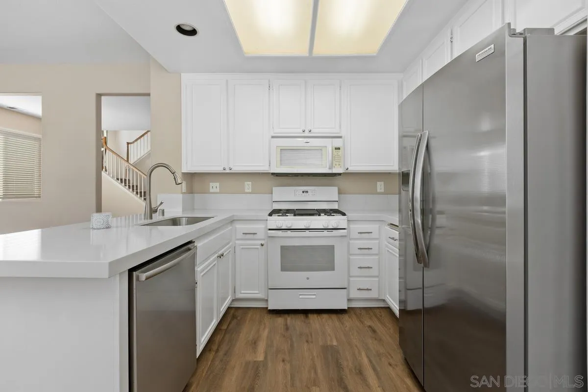 609 Paseo Rio Vista, CA 92081 - Photo 16 of 44 Gallery Image 16