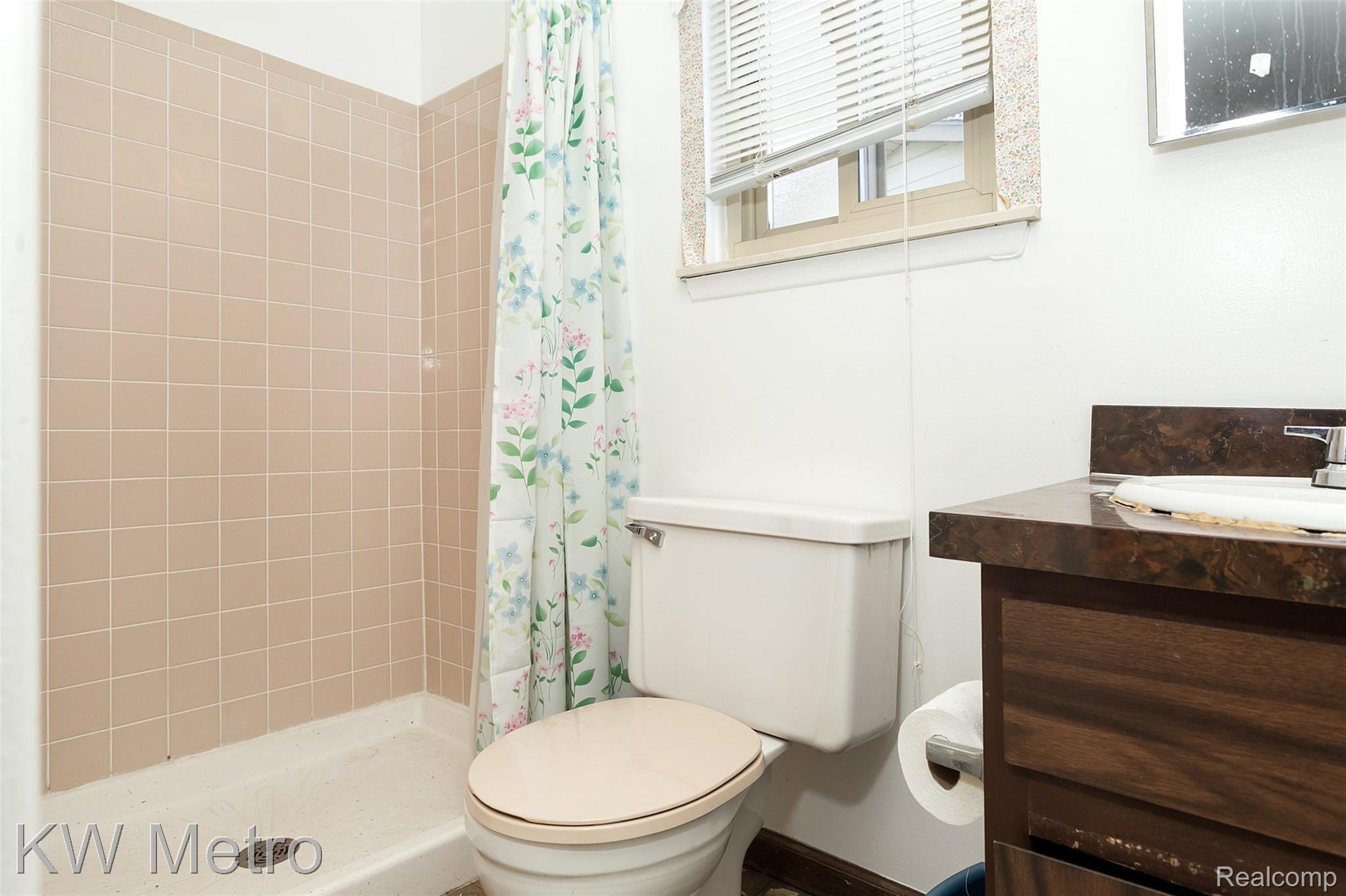 6476 Raintree Court Canton, MI 48187 - Photo 19 of 32 Raintree-19.jpg