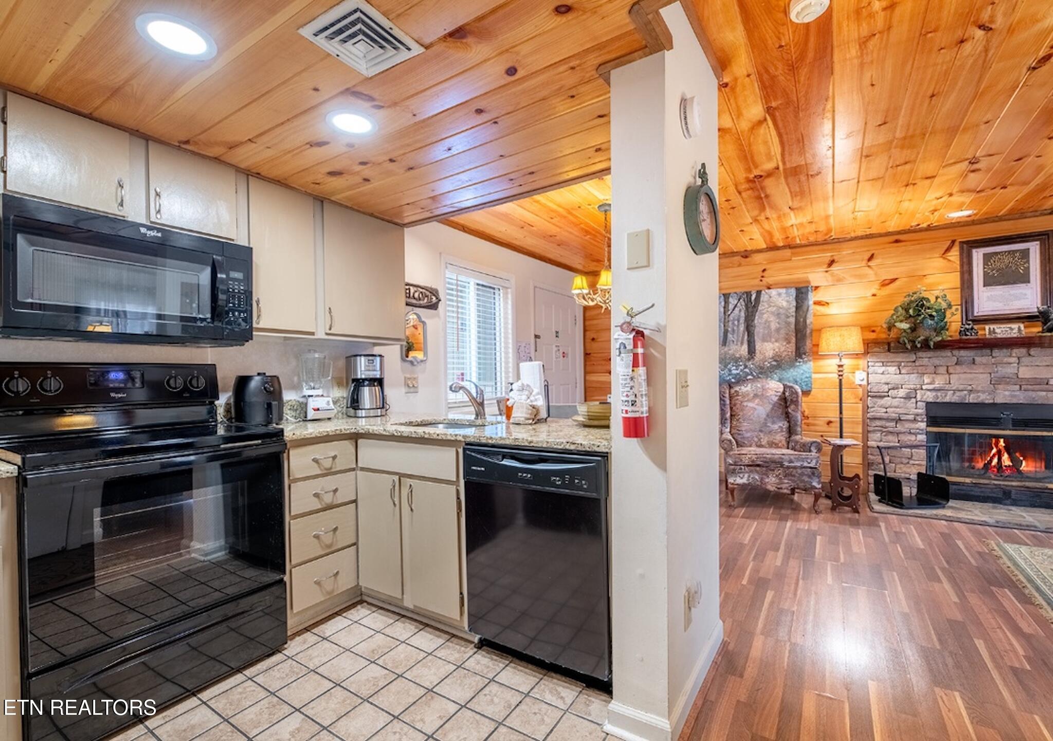 3710 Weber Road, Unit B202 Gatlinburg, TN 37738 - Photo 12 of 42 B202 Kitchen looking to LR