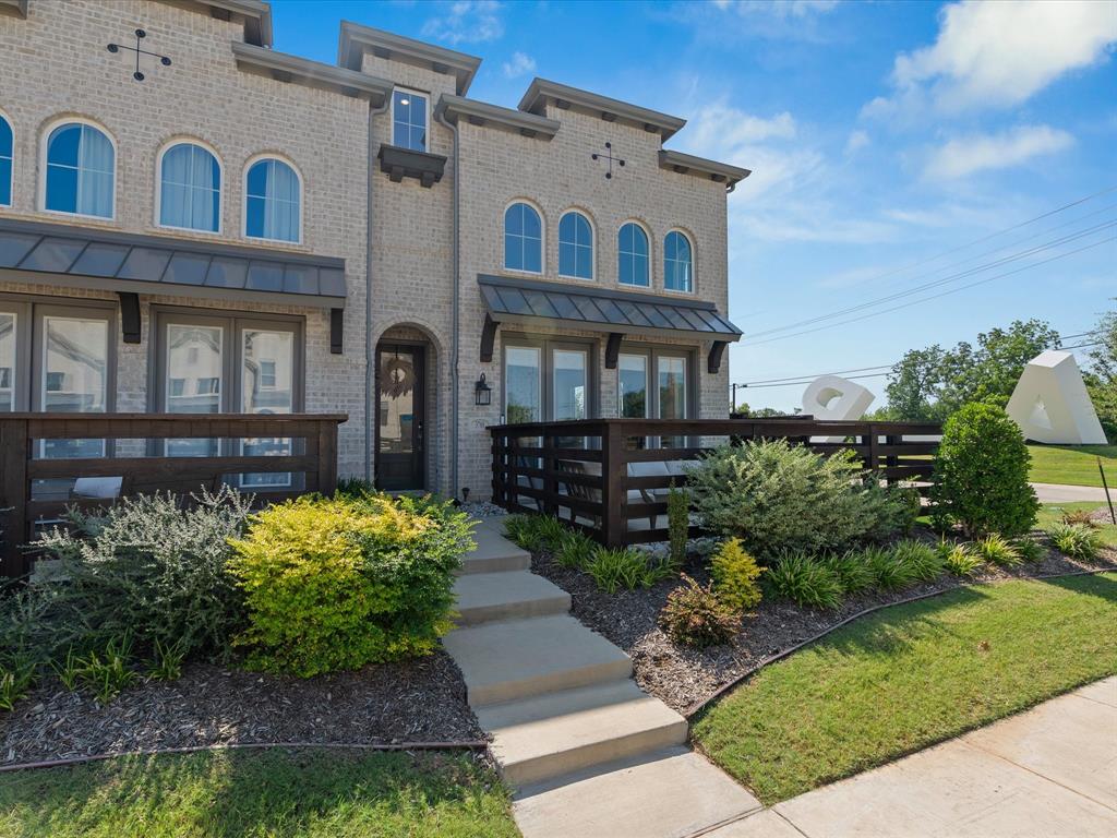 3700 Queen Road Sherman, TX 75090 - Photo 2 of 32 Gallery Image 2