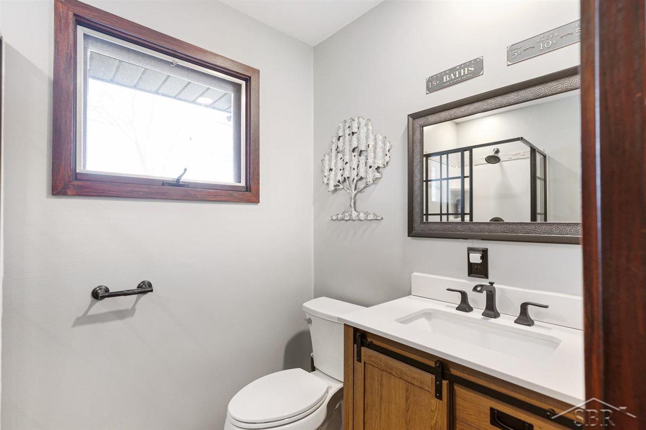 3910 North Thomas Road Freeland, MI 48623 - Photo 21 of 43 50065102-20.JPG