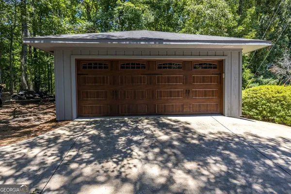 $1,295,000 | 5 Odom Drive, Hamilton, GA 31811