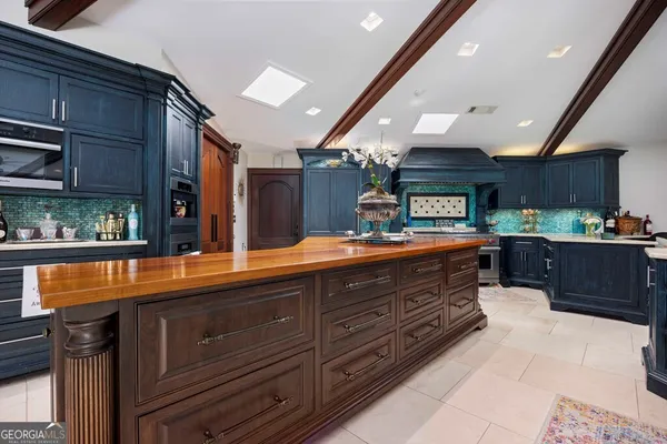 $1,295,000 | 5 Odom Drive, Hamilton, GA 31811