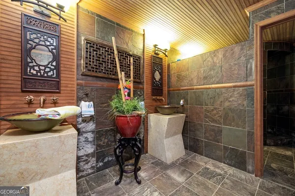 $1,295,000 | 5 Odom Drive, Hamilton, GA 31811