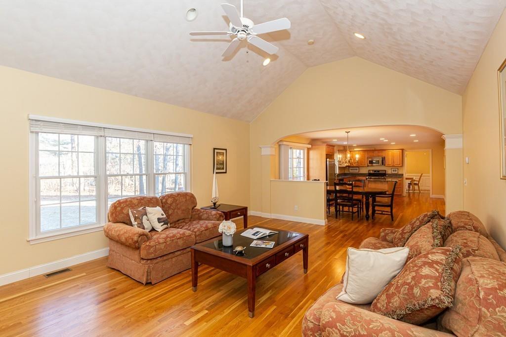 245 Concord Road Bedford, MA 01730 - Photo 8 of 42 Gallery Image 8