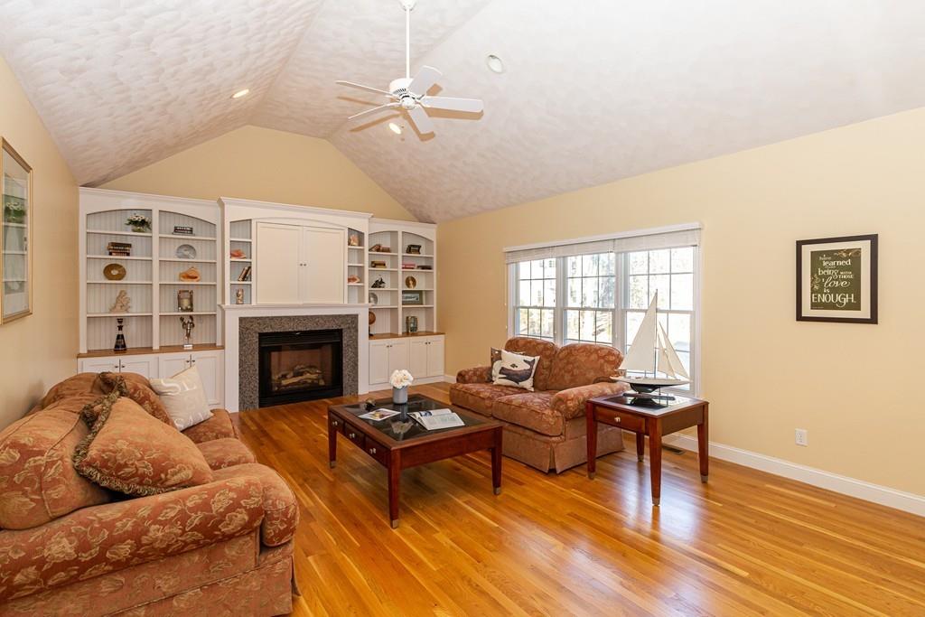 245 Concord Road Bedford, MA 01730 - Photo 9 of 42 Gallery Image 9