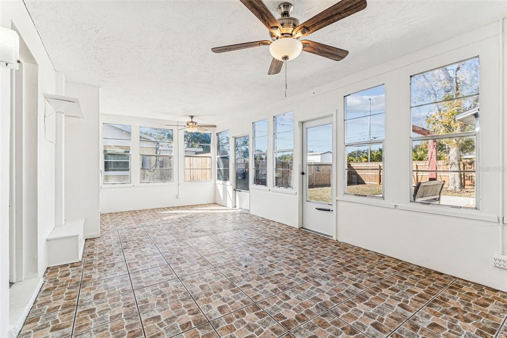 822 3rd Avenue Northwest Largo, FL 33770 - Photo 52 of 75 a view of an empty room with a window