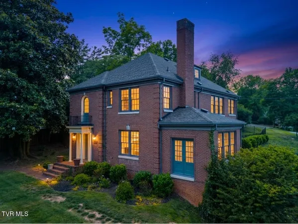 $621,000 | 290 Long Cres Drive, Bristol, VA 24201