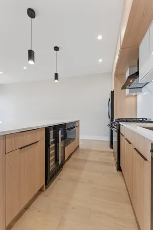 $5,250 | 7516 North Eastlake Terrace, Unit 2, Chicago, IL 60626