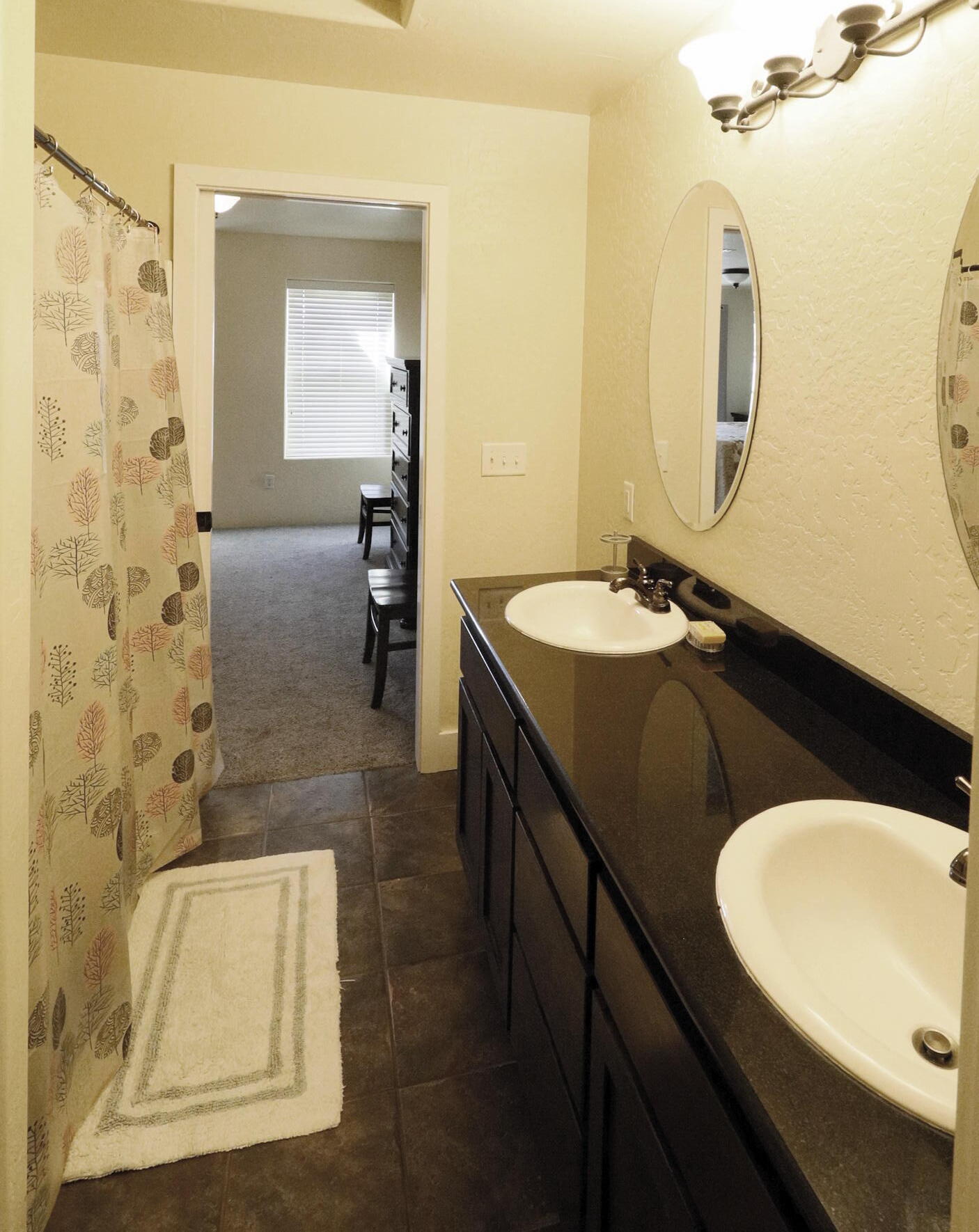 2210 East Barnett Road, Unit 2 Medford, OR 97504 - Photo 16 of 23 _MG_4963