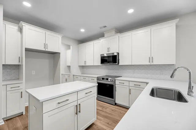 $469,990 | 9 Cantona Drive, Summerville, SC 29483