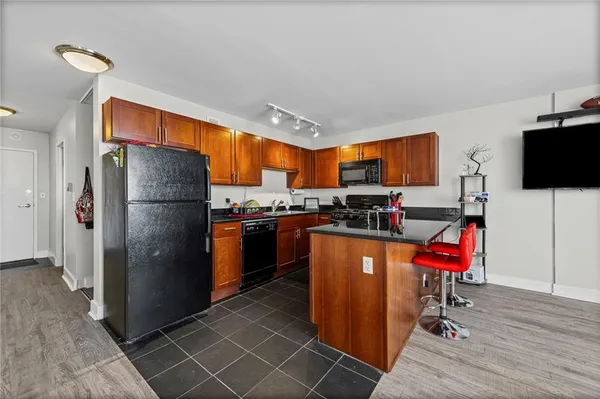 $155,000 | 600 East 8th Street, Unit 7R&S, Kansas City, MO 64106