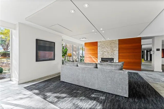 $165,000 | 600 East 8th Street, Unit 7R&S, Kansas City, MO 64106