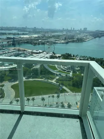 $2,600 | 253 Northeast 2nd Street, Unit 3507, Miami, FL 33132