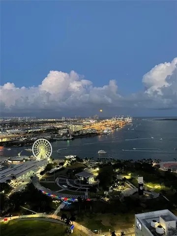 $2,600 | 253 Northeast 2nd Street, Unit 3507, Miami, FL 33132