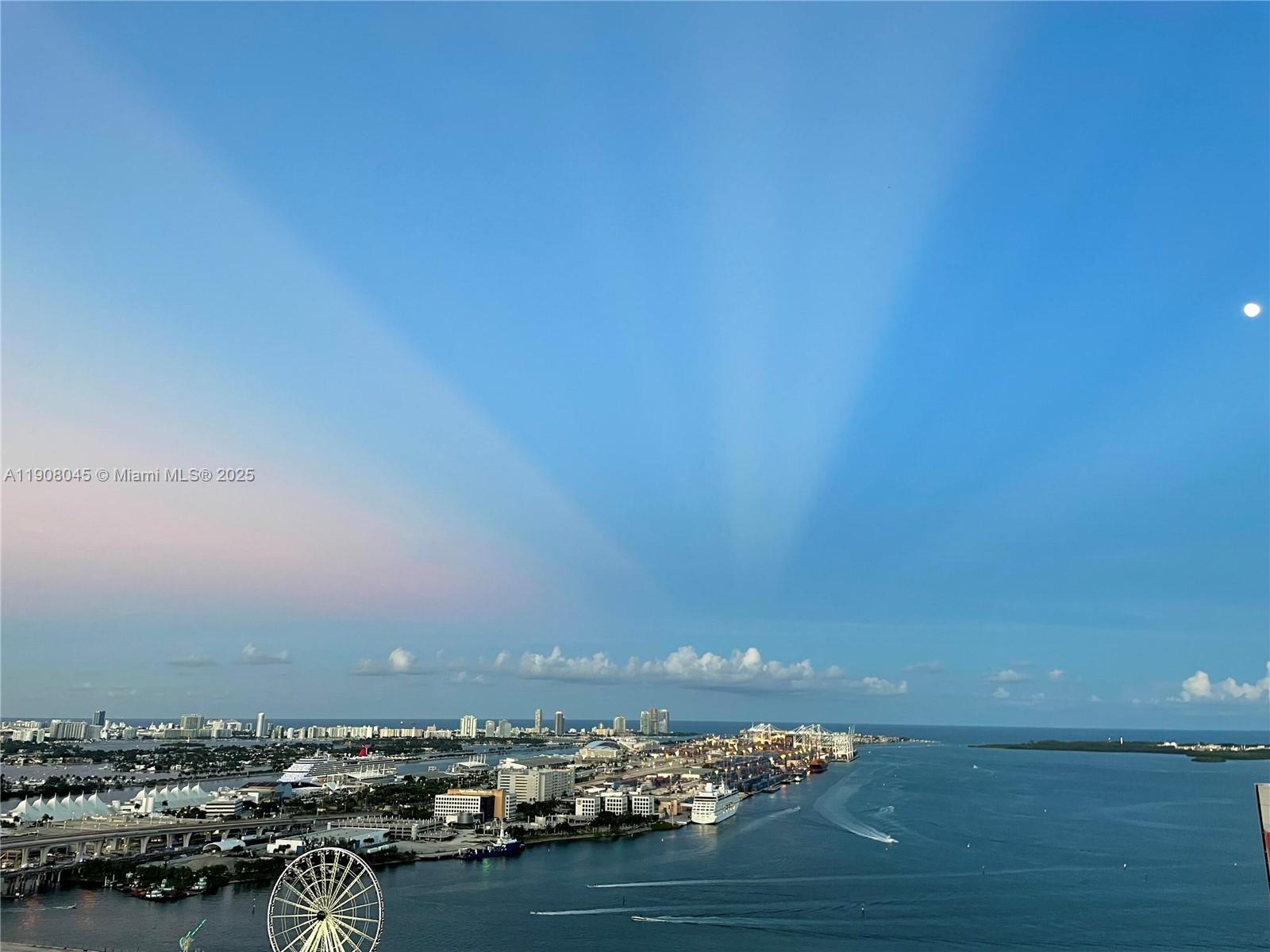 253 Northeast 2nd Street, Unit 3507 Miami, FL 33132 - Photo 9 of 9