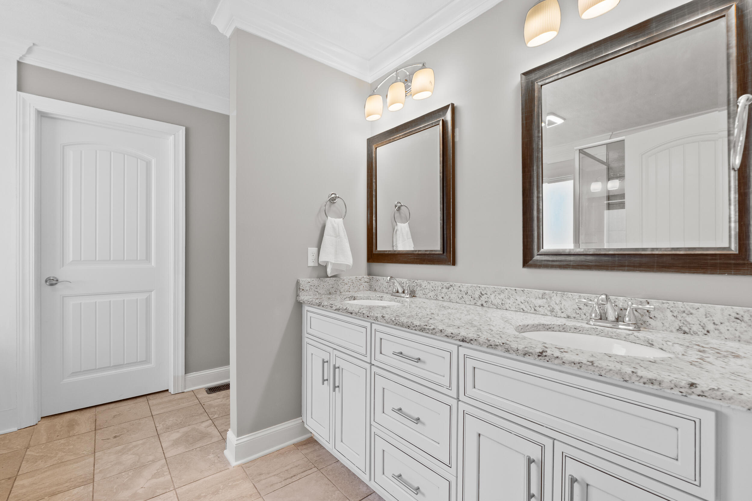 8672 Maple Valley Drive Chattanooga, TN 37421 - Photo 14 of 38 Double Vanities Leading to Walkin Closet