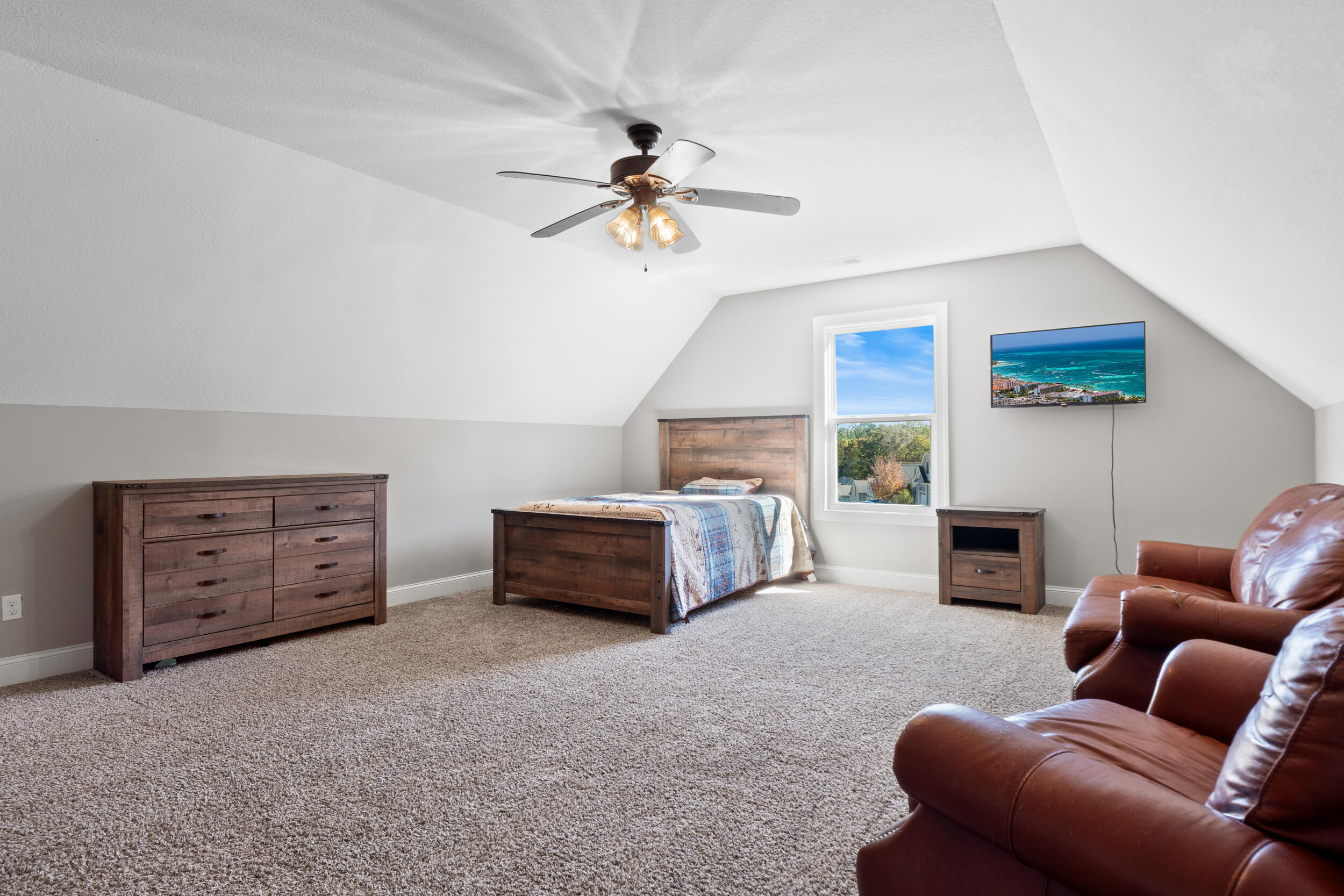 8672 Maple Valley Drive Chattanooga, TN 37421 - Photo 20 of 38 4th/5th or Bonus Room-Abundant Space