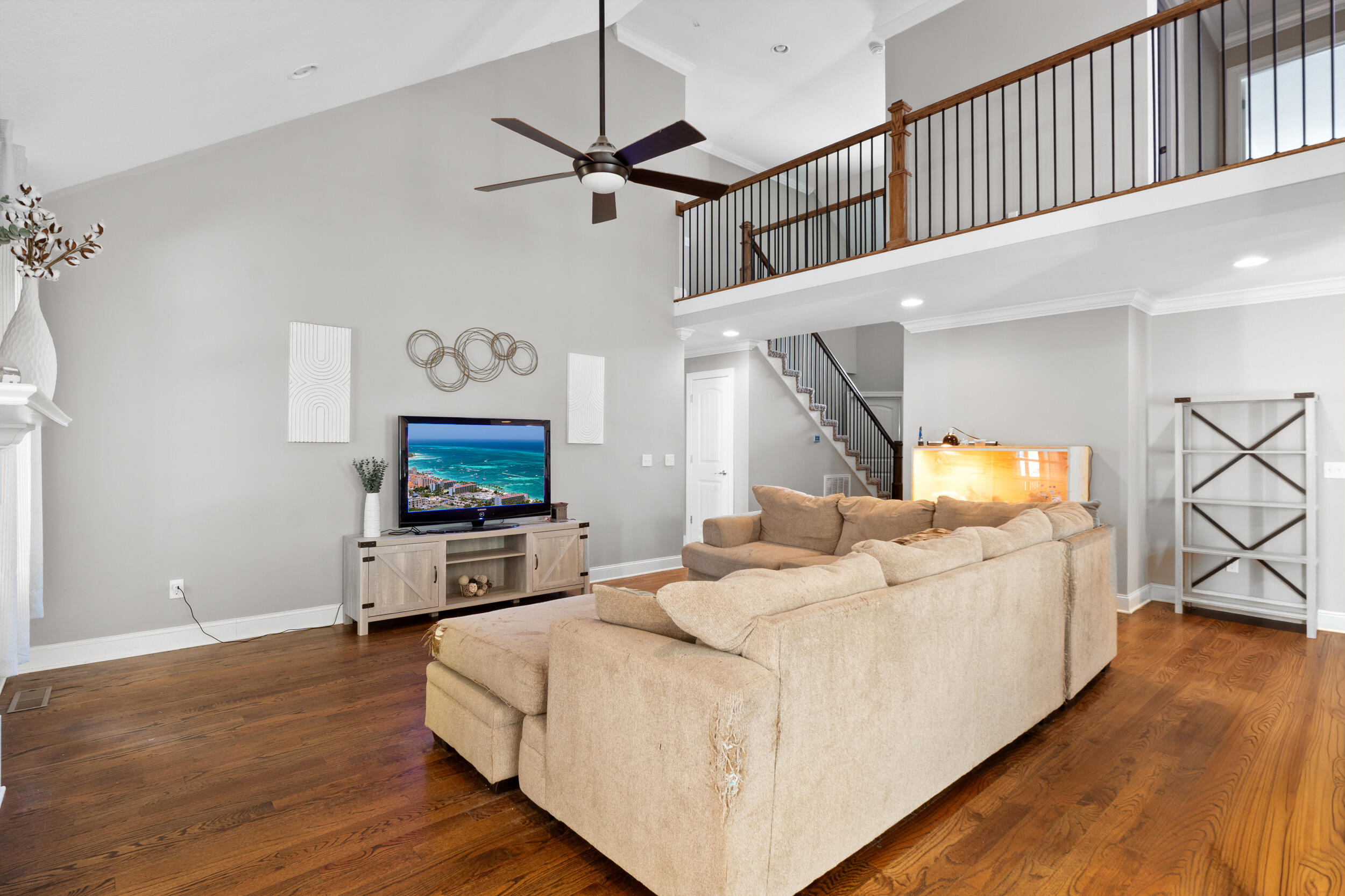 8672 Maple Valley Drive Chattanooga, TN 37421 - Photo 4 of 38 Cathedral Ceilings