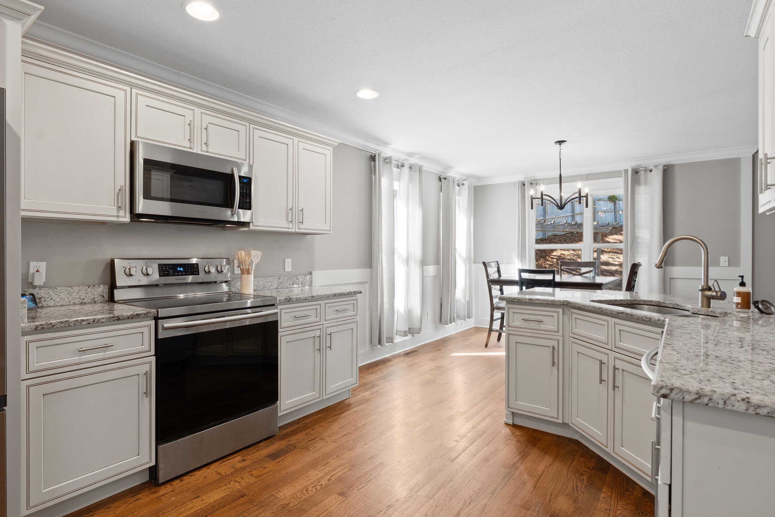 8672 Maple Valley Drive Chattanooga, TN 37421 - Photo 8 of 38 Prep and Serve Easily