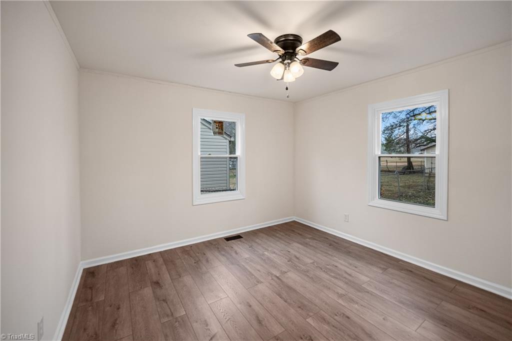 1422 Valley Ridge Drive High Point, NC 27260 - Photo 6 of 23