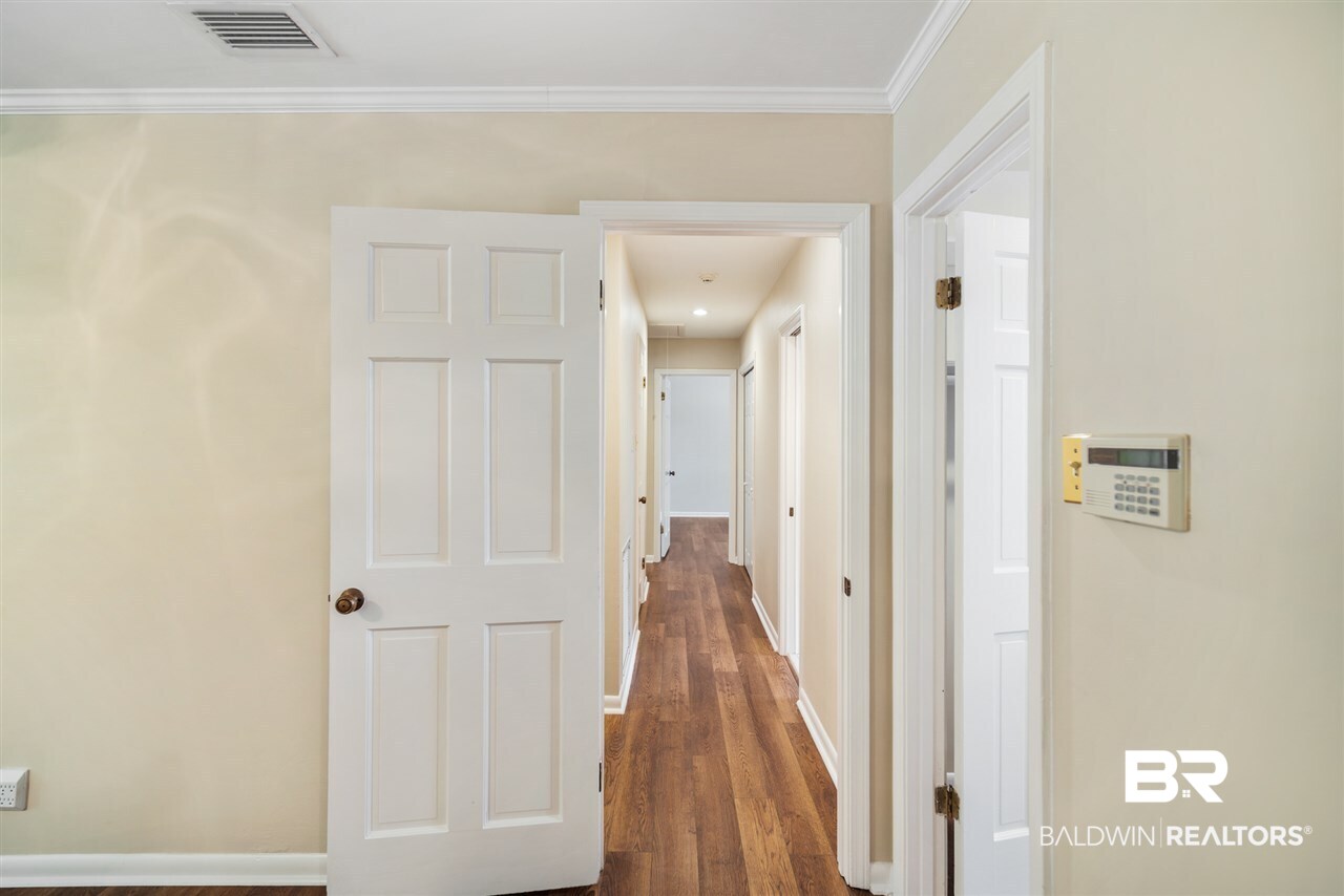 705 Spring Station Road Mobile, AL 36609 - Photo 25 of 35