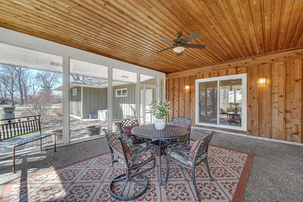 $800,000 | 3459 West Mardan Drive, Long Grove, IL 60047