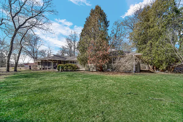 $800,000 | 3459 West Mardan Drive, Long Grove, IL 60047