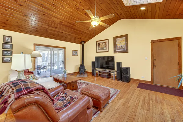 $800,000 | 3459 West Mardan Drive, Long Grove, IL 60047