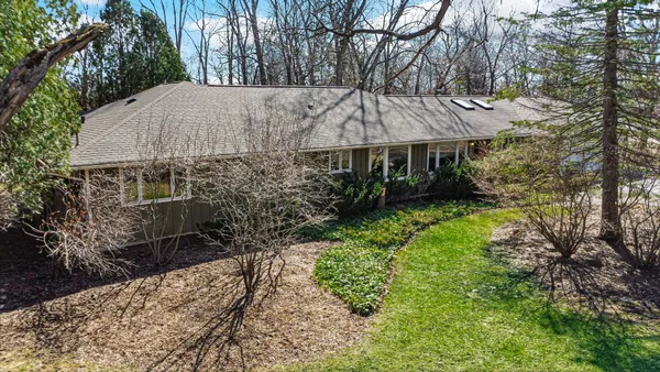 $800,000 | 3459 West Mardan Drive, Long Grove, IL 60047