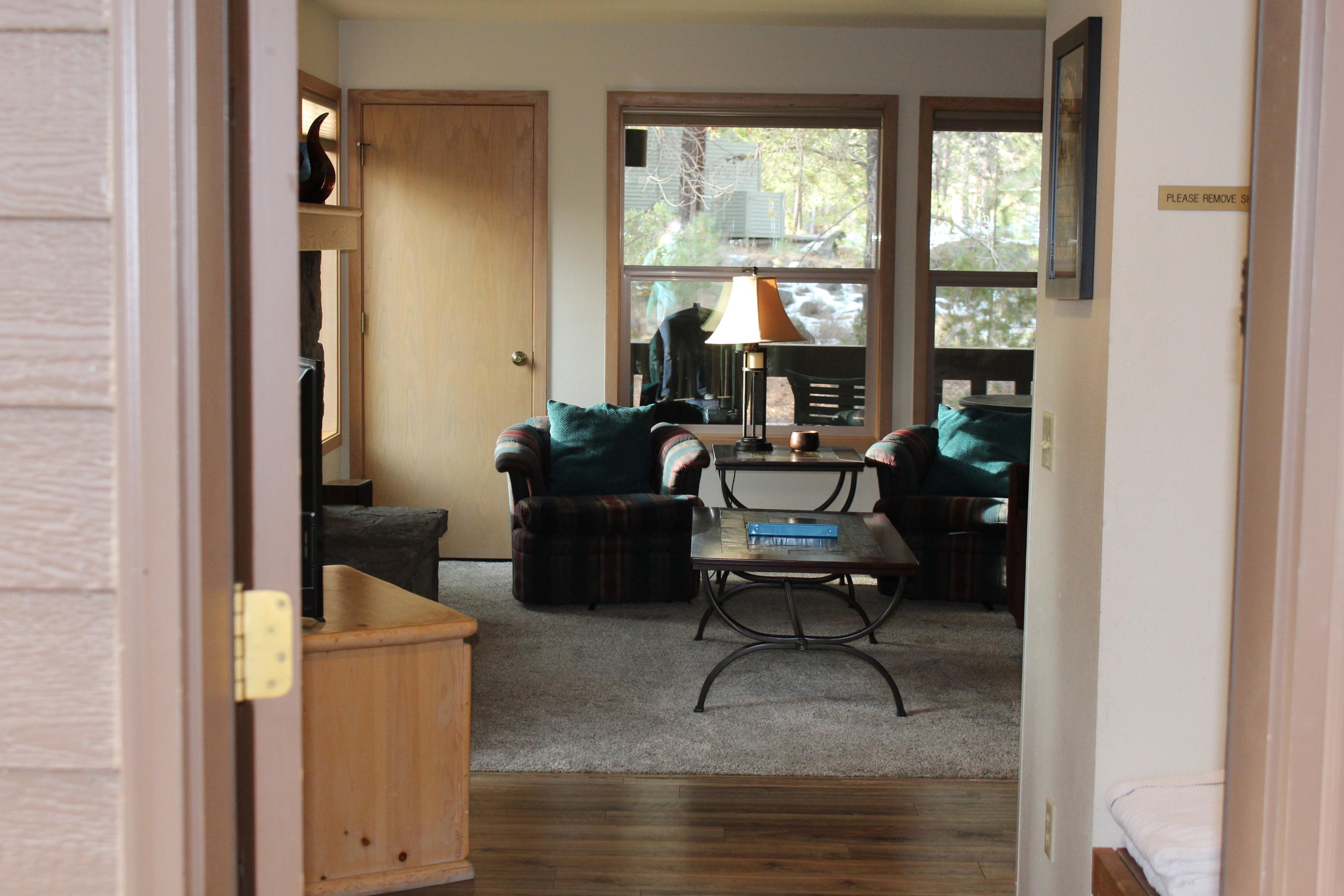57351-19b2 Beaver Ridge Loop Sunriver, OR 97707 - Photo 3 of 22 3-fr-door-R19