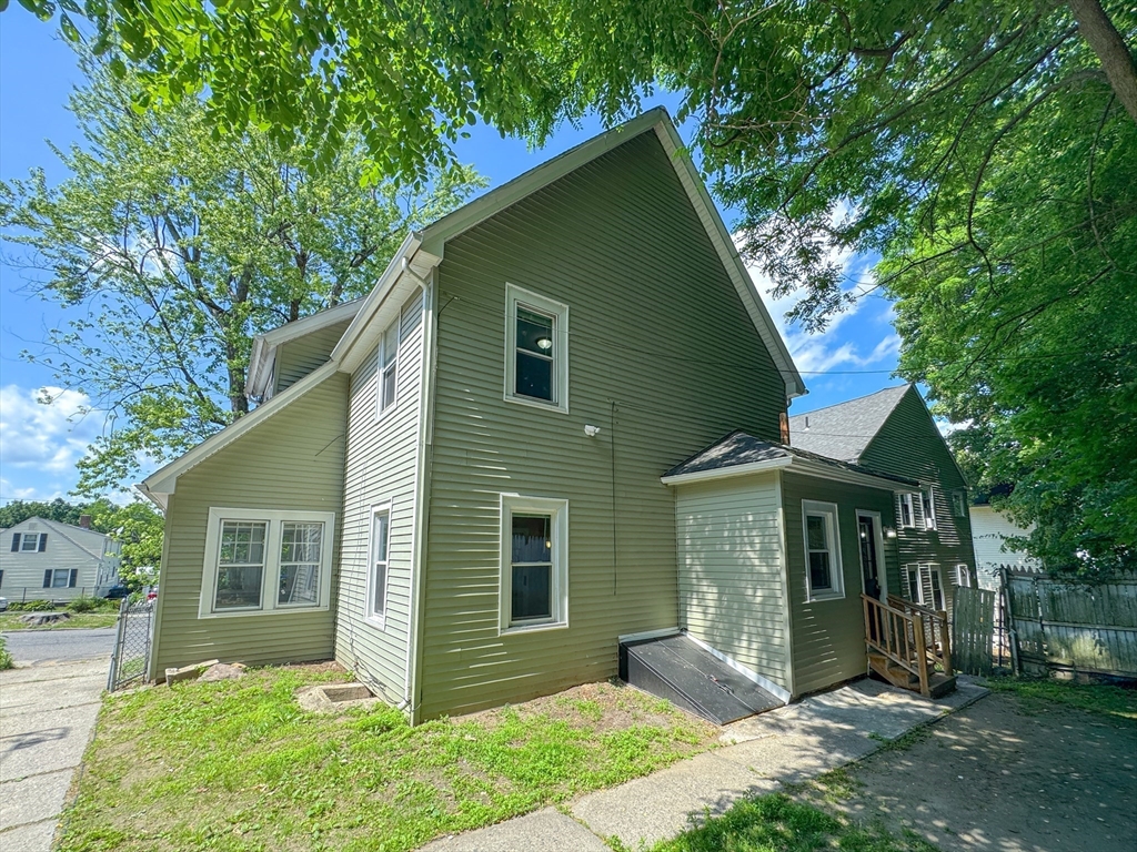 185 Leyfred Terrace Springfield, MA 01108 - Photo 33 of 35