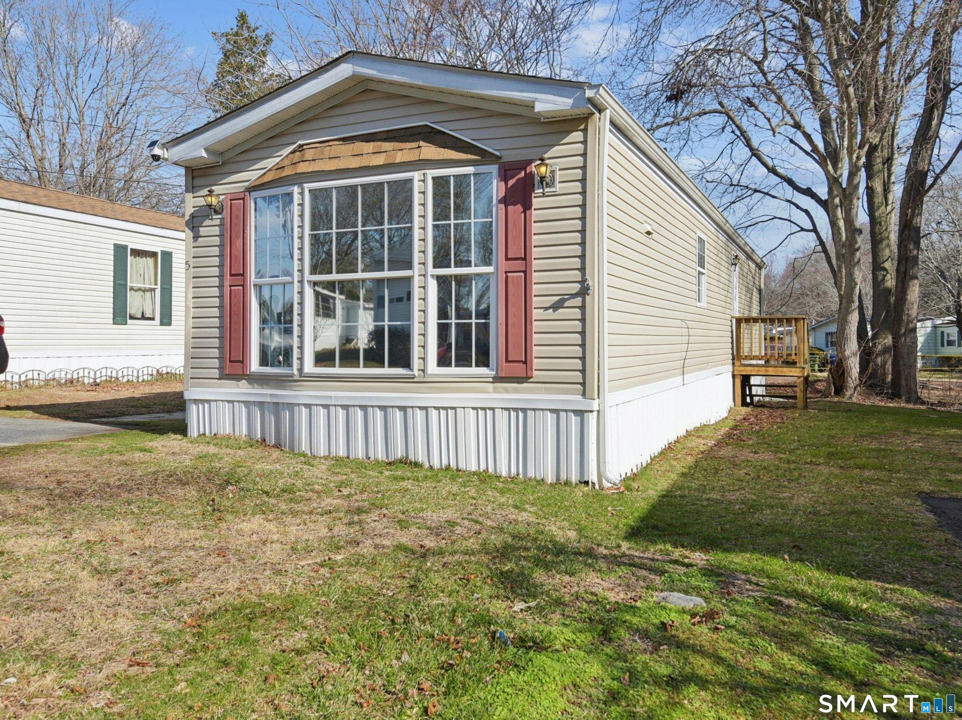 Totally redone unit at Green Acres Park!