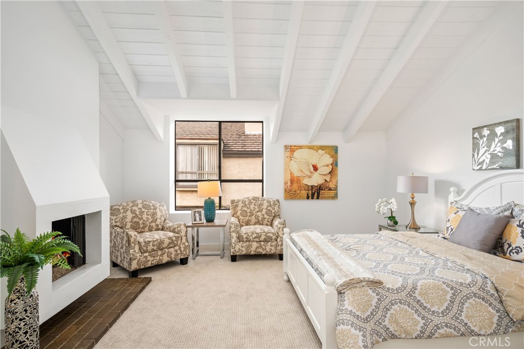 435 Fairview Avenue, Unit 7 Arcadia, CA 91007 - Photo 25 of 35 a bedroom with bed couch and window