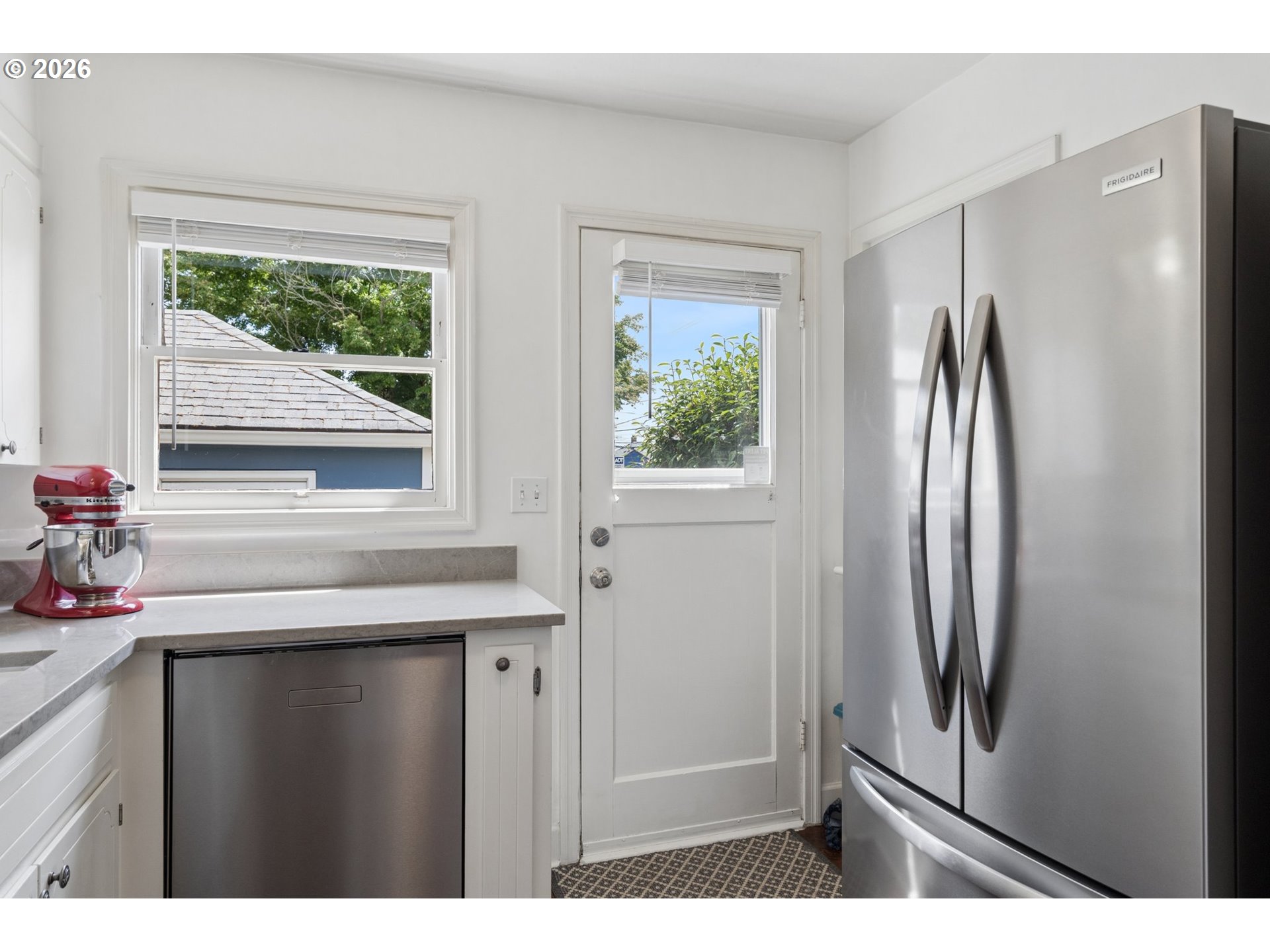 1206 Northeast 75th Avenue Portland, OR 97213 - Photo 14 of 40 Kitchen