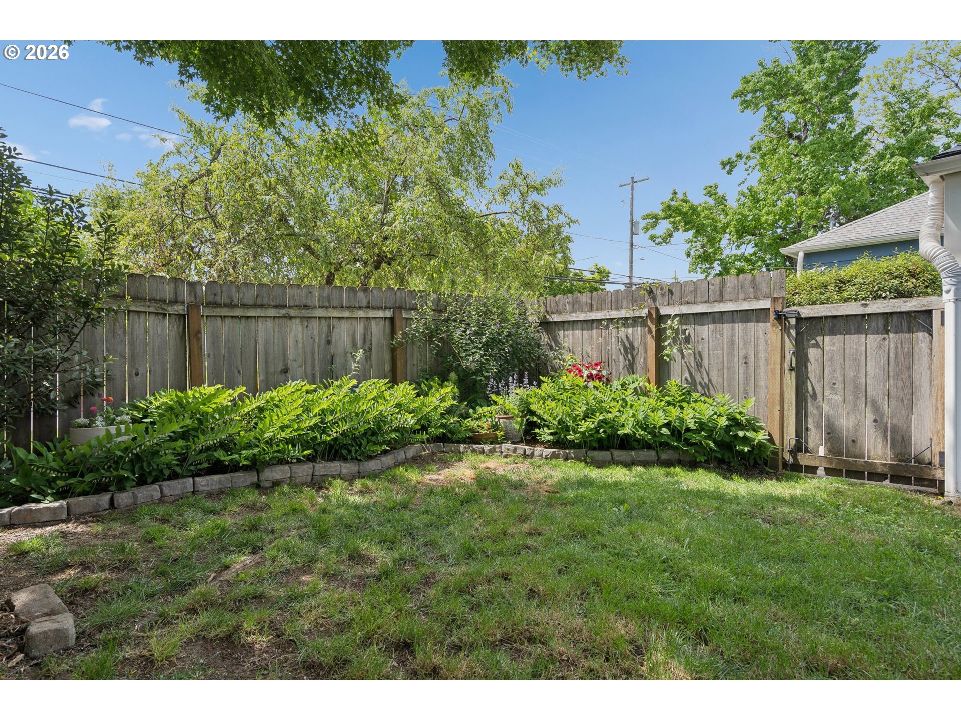 1206 Northeast 75th Avenue Portland, OR 97213 - Photo 35 of 40 Backyard
