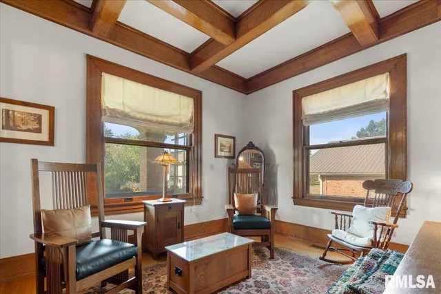 $230,000 | 216 West Poplar Street, Harrisburg, IL 62946